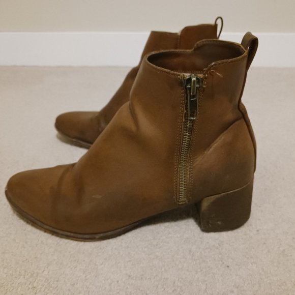 SOUL Naturalizer Women's Richy-Zip Ankle Boot, Banana Bread Brown - Picture 6 of 16